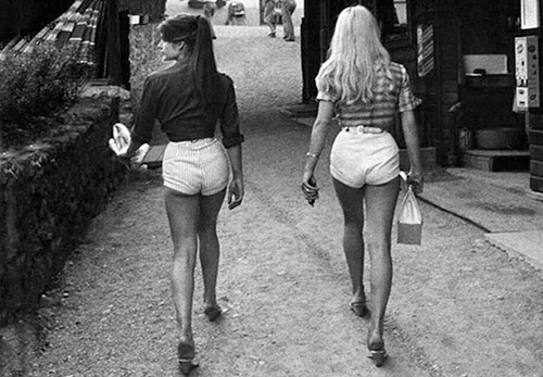 16 fotos - imagens ousadas de meninas da década de 1970